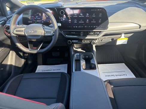 New 2025 Chevrolet Equinox EV RS image 24