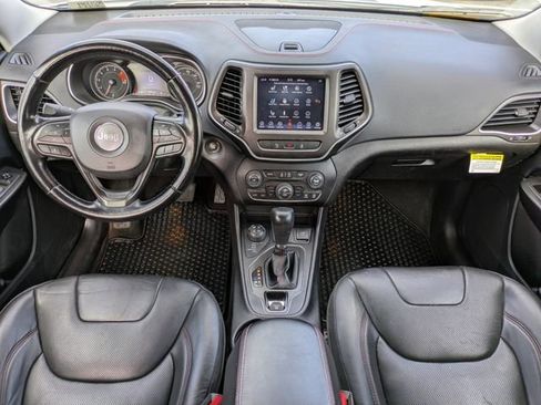 Certified 2021 Jeep Cherokee Trailhawk w/ Premium Leather Package image 11