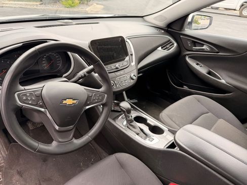 Used 2024 Chevrolet Malibu LT w/ Sport Edition image 8
