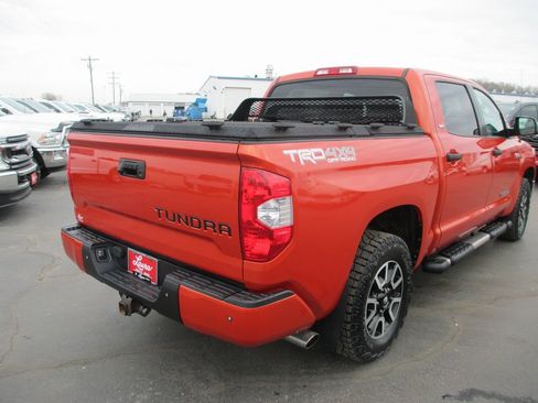 Used 2018 Toyota Tundra SR5 w/ TRD Off Road Package image 5