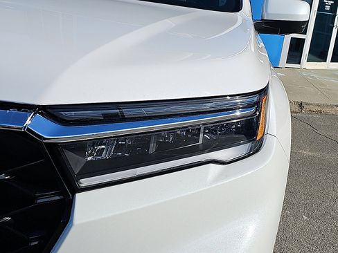 Used 2023 Honda Pilot Elite image 9