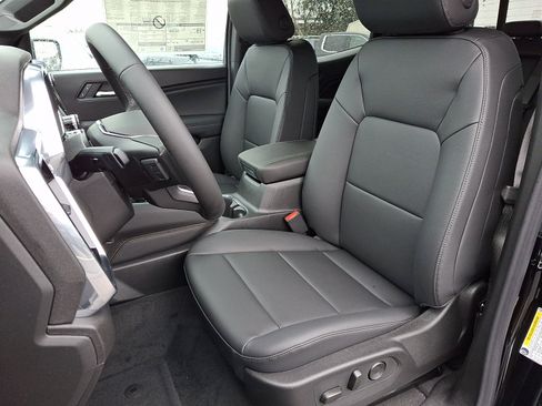 New 2026 GMC Canyon Elevation w/ Convenience Package image 6