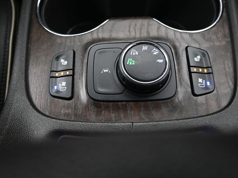 Certified 2023 GMC Acadia Denali w/ Denali Ultimate Package image 74