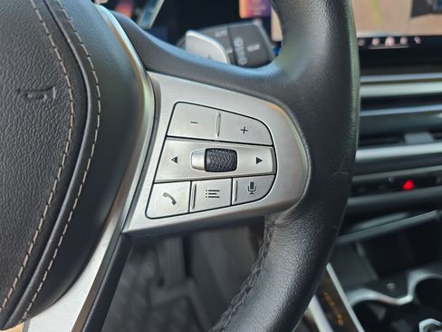 Used 2025 BMW X7 xDrive40i AWD/4WD image 20