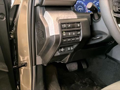 Used 2025 Toyota Tacoma 4x4 Double Cab Hybrid w/ Tow Tech Package image 30