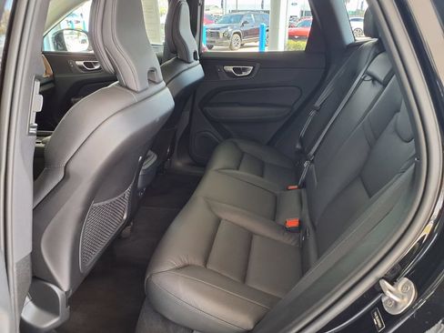 Used 2024 Volvo XC60 B5 Plus w/ Protection Package Premier AWD/4WD image 13