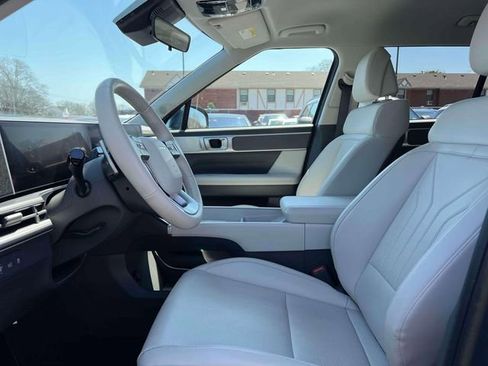 Used 2025 Hyundai Santa Fe SEL FWD image 23