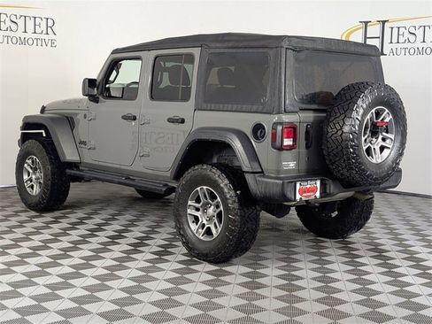 Used 2023 Jeep Wrangler Sport image 5