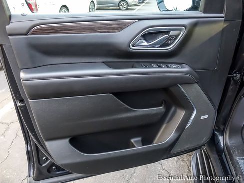 Used 2021 Chevrolet Tahoe LT w/ LT Signature Package image 33