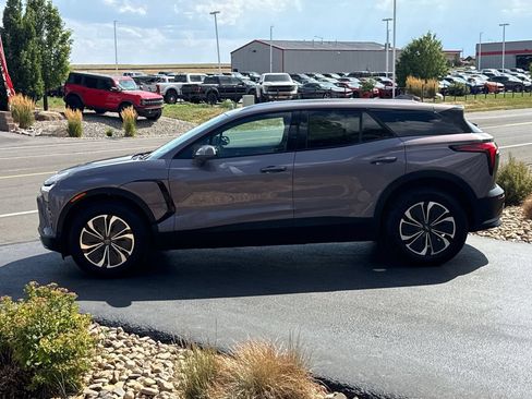 Used 2024 Chevrolet Blazer EV LT AWD/4WD image 35