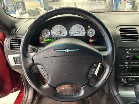 Used 2004 Ford Thunderbird image 21