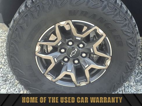 Used 2025 Chevrolet Colorado ZR2 w/ Technology Package image 11