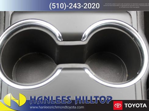 Used 2022 GMC Terrain SLE image 19