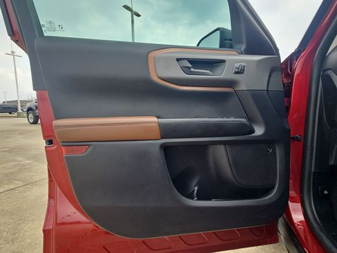 Used 2025 Ford Bronco Sport Outer Banks w/ Outer Banks Tech Package+ image 13