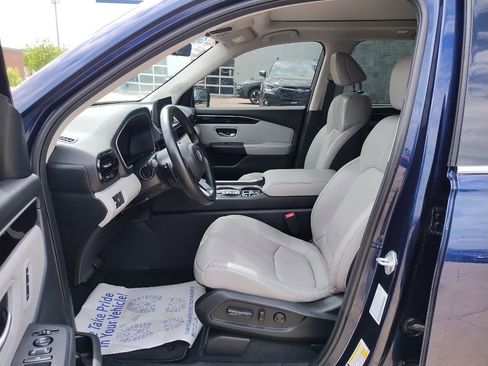 Used 2023 Honda Pilot Touring image 21