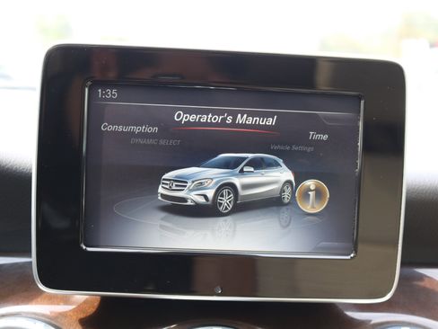 Used 2016 Mercedes-Benz GLA 250 image 25