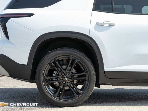 New 2026 Chevrolet Traverse LT FWD image 5