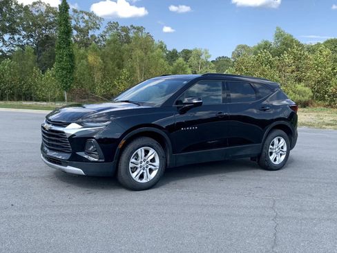 Used 2021 Chevrolet Blazer LT image 3