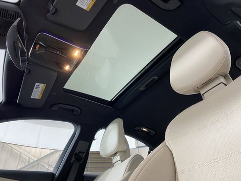 Used 2025 Mercedes-Benz C 300 4MATIC Sedan image 14