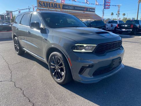 Used 2022 Dodge Durango R/T w/ Blacktop Package AWD/4WD image 3