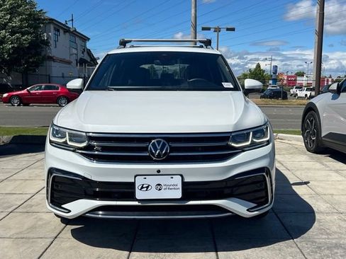 Used 2022 Volkswagen Tiguan SEL R-Line AWD/4WD image 4