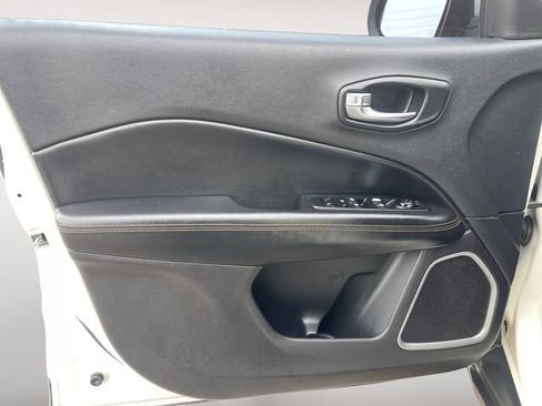 Used 2020 Jeep Compass Limited image 26