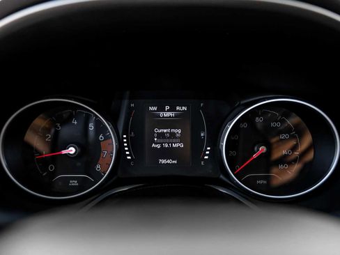 Used 2018 Jeep Compass Latitude w/ Cold Weather Group image 18