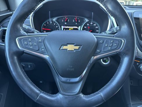 Used 2018 Chevrolet Equinox Premier FWD image 11