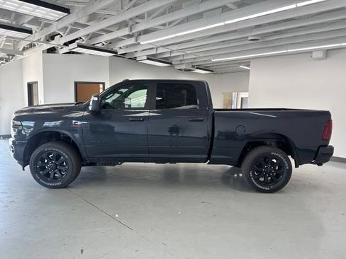 New 2026 RAM 3500 Big Horn AWD/4WD image 6