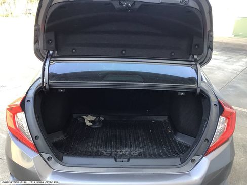 Used 2019 Honda Civic EX-L image 10