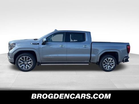 New 2026 GMC Sierra 1500 Denali w/ Denali Reserve Package AWD/4WD image 8