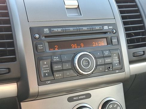 Used 2011 Nissan Sentra 2.0 S w/ Convenience Pkg image 18