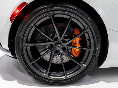 New 2027 McLaren 750S Spider RWD image 31