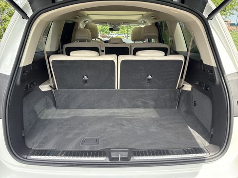 Used 2020 Mercedes-Benz GLS 450 4MATIC image 35