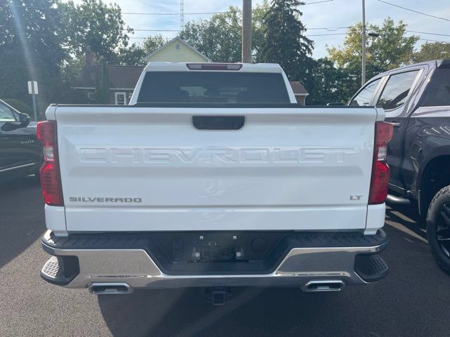 Used 2025 Chevrolet Silverado 1500 LT w/ Z71 Off-Road Package AWD/4WD image 4