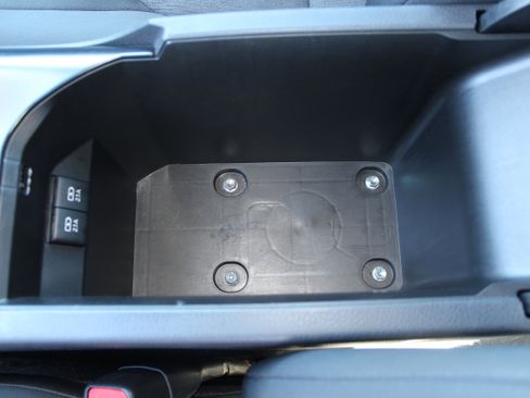 Used 2020 Toyota Camry LE image 36