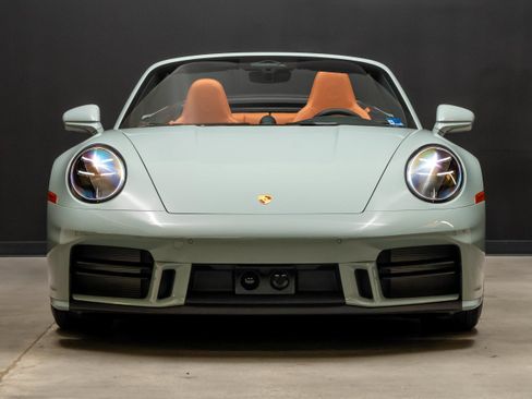 Used 2026 Porsche 911 Carrera 4S AWD/4WD image 11