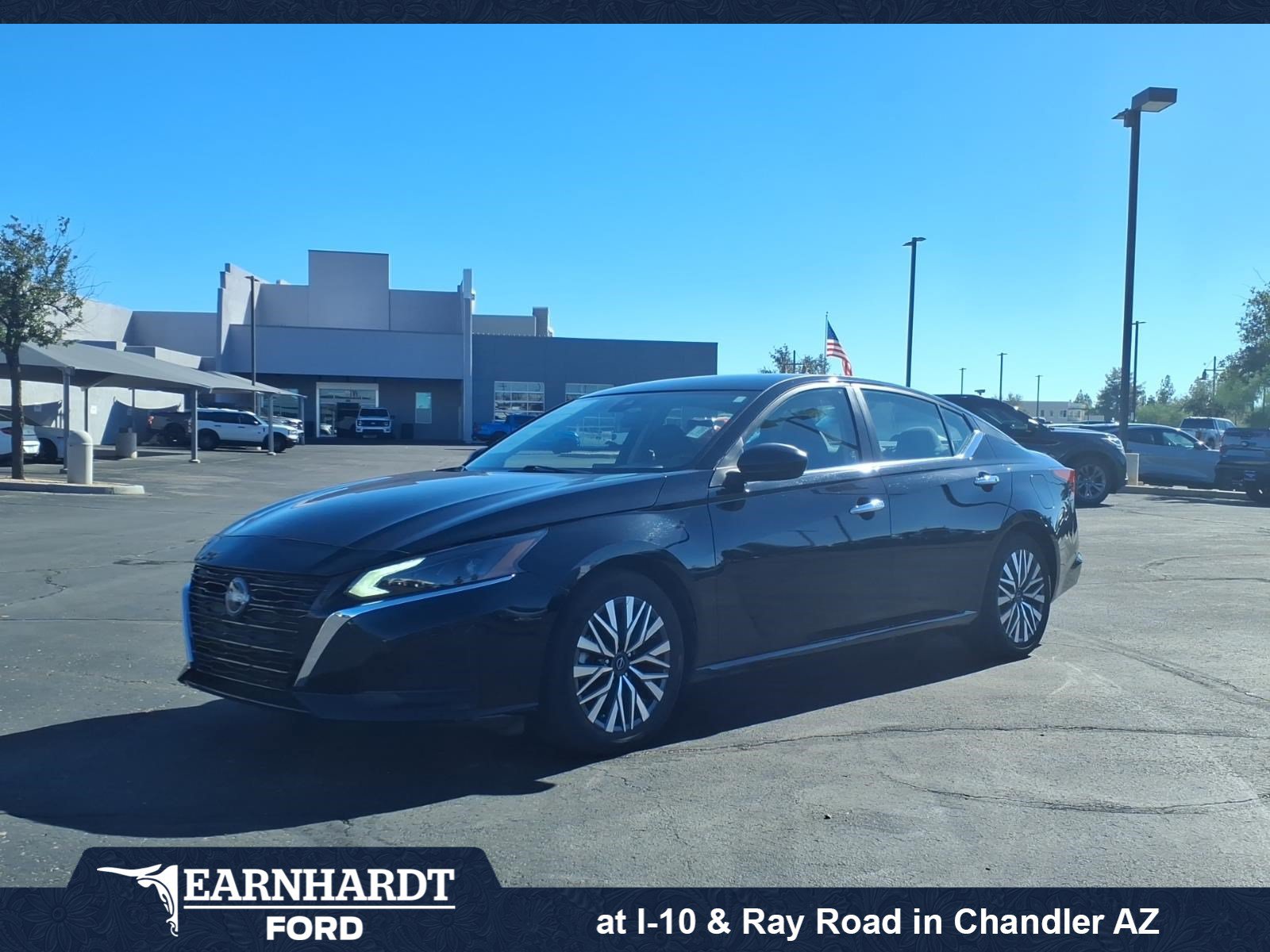 Used 2025 Nissan Altima 2.5 SV FWD image 1