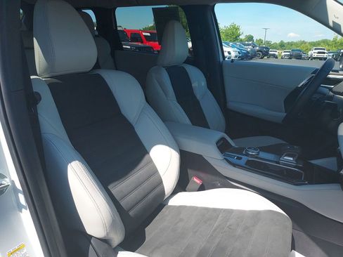 Used 2025 Mitsubishi Outlander SE FWD image 31