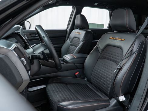 Used 2024 Nissan Pathfinder Rock Creek image 13