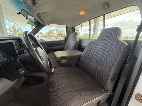 Used 1994 Dodge Ram 1500 Truck 4x4 Regular Cab image 13