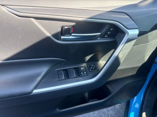 Used 2019 Toyota RAV4 XLE Premium w/ Advanced Technology Package FWD image 25