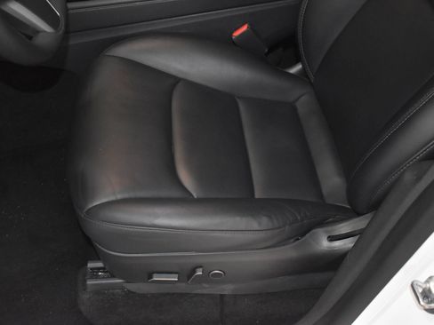 Used 2021 Tesla Model Y Performance AWD/4WD image 10