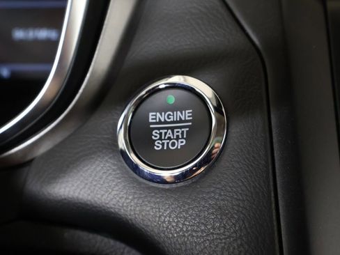 Used 2020 Ford Fusion SE w/ Equipment Group 151A image 38