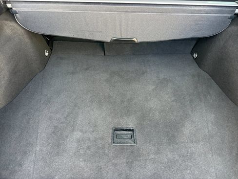 Used 2020 Toyota Prius LE image 17