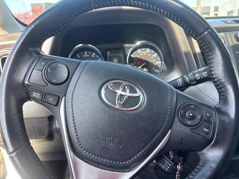 Used 2016 Toyota RAV4 XLE FWD image 15