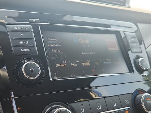 Used 2022 Nissan Rogue Sport S image 17