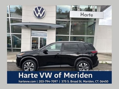 Used 2023 Nissan Rogue SV w/ SV Premium B Package AWD/4WD image 1