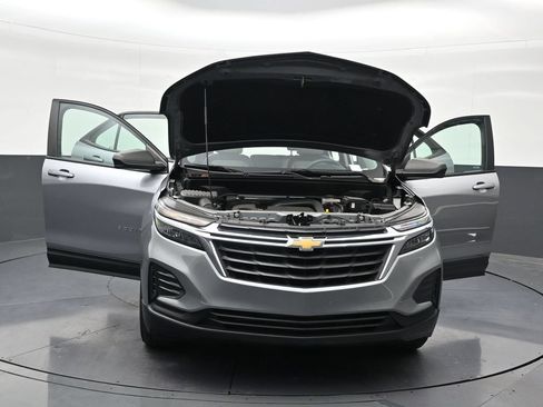 Used 2024 Chevrolet Equinox LS w/ Driver Confidence II Package FWD image 36