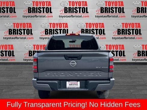 Used 2023 Nissan Frontier SV AWD/4WD image 4